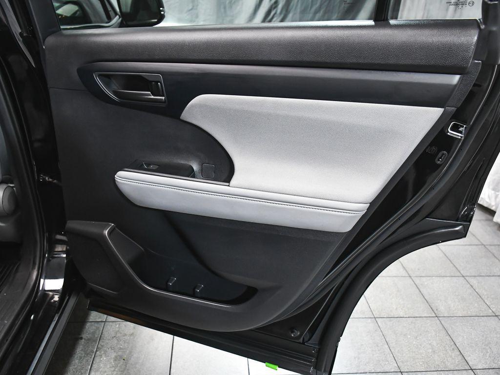 used 2020 Toyota Highlander car, priced at $23,990