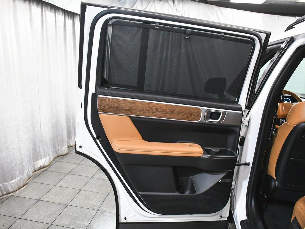 used 2024 Hyundai Santa Fe car, priced at $31,990