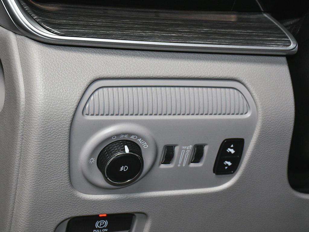 used 2022 Jeep Wagoneer car, priced at $43,990