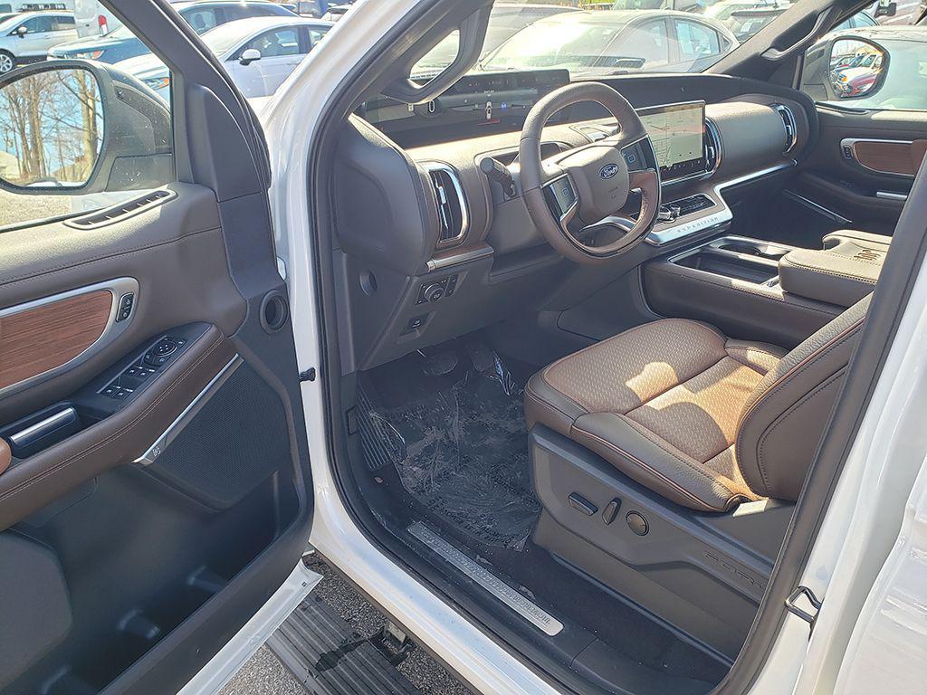 new 2025 Ford Expedition car, priced at $78,966
