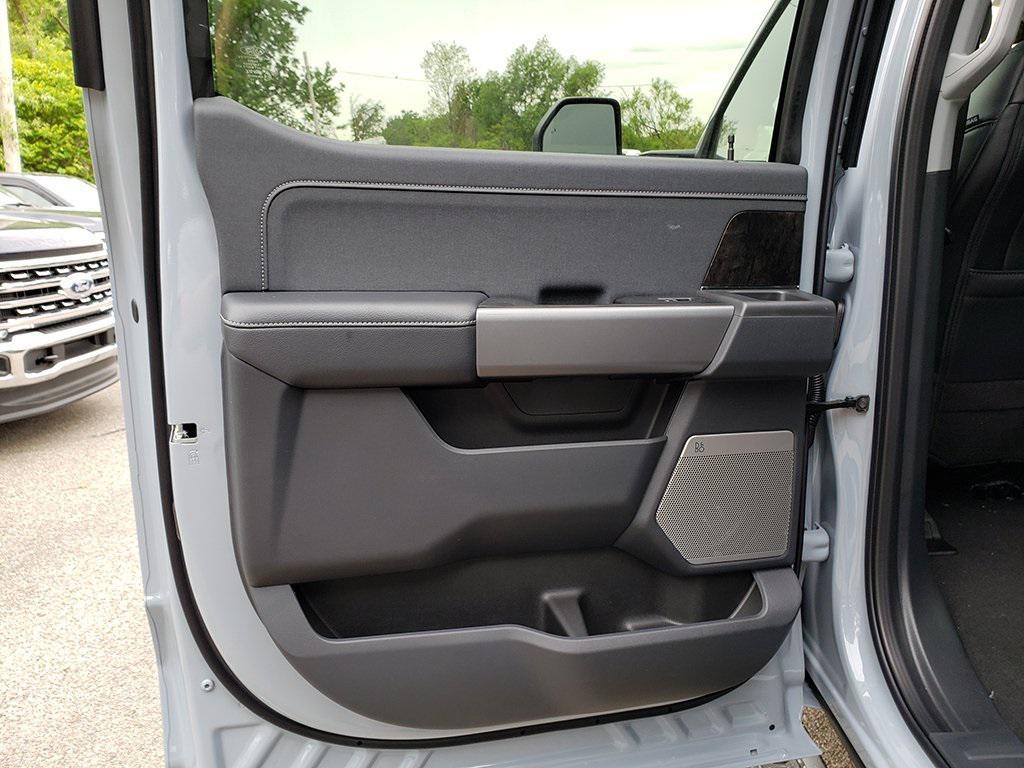 new 2025 Ford F-250 car, priced at $92,335