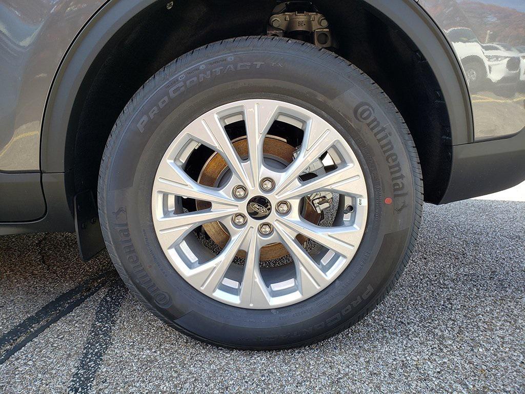 new 2026 Ford Escape car, priced at $33,435