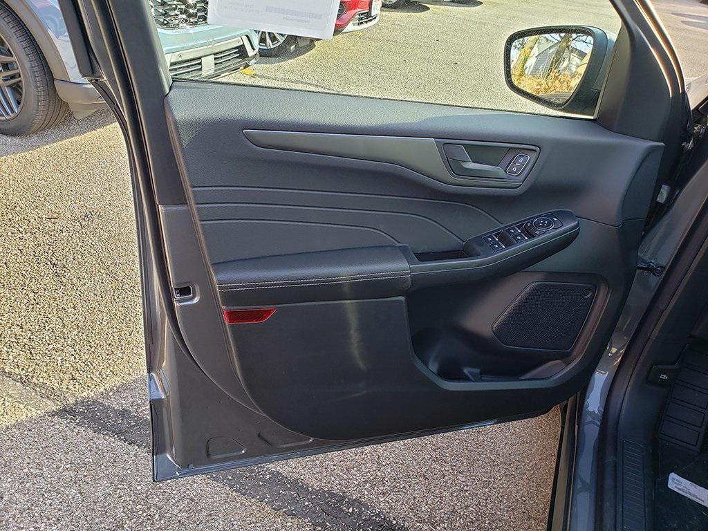 new 2026 Ford Escape car, priced at $32,740