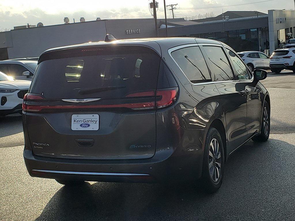 used 2023 Chrysler Pacifica Hybrid car, priced at $24,250