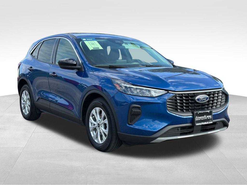 used 2023 Ford Escape car, priced at $19,995