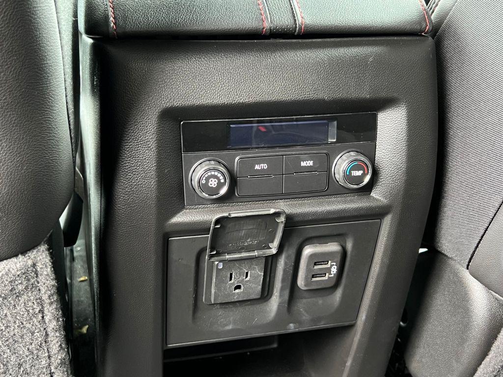 used 2023 Chevrolet Traverse car, priced at $34,595