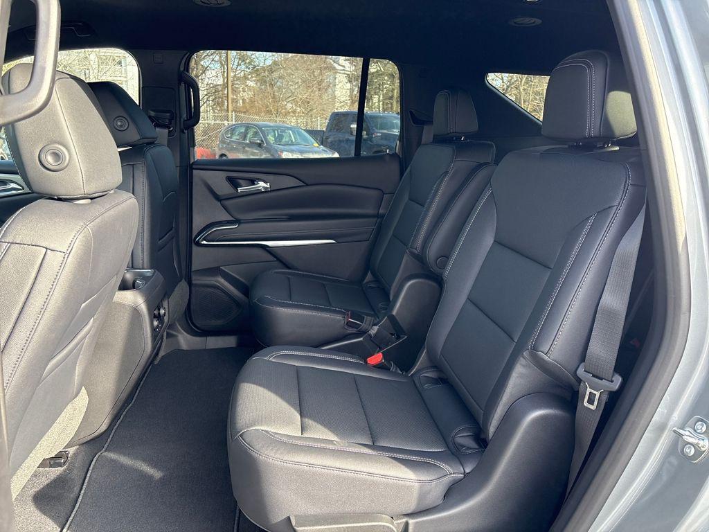 new 2026 Chevrolet Traverse car, priced at $39,705