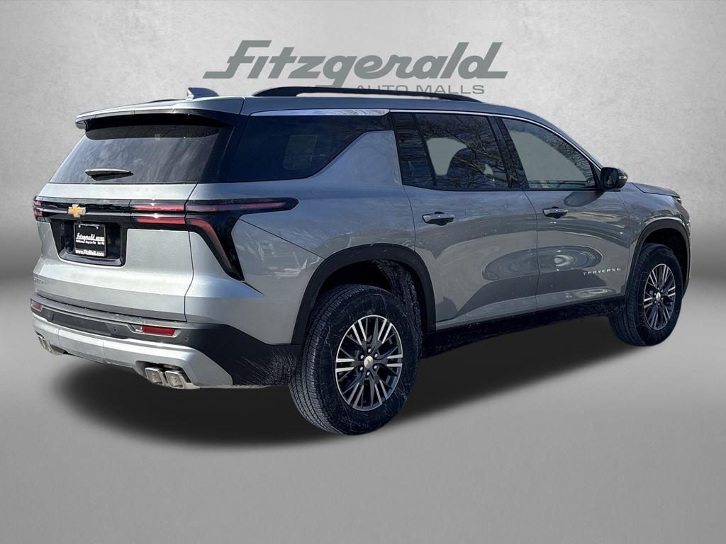new 2026 Chevrolet Traverse car, priced at $39,705
