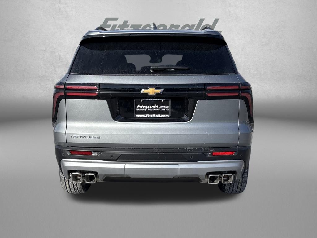 new 2026 Chevrolet Traverse car, priced at $39,705