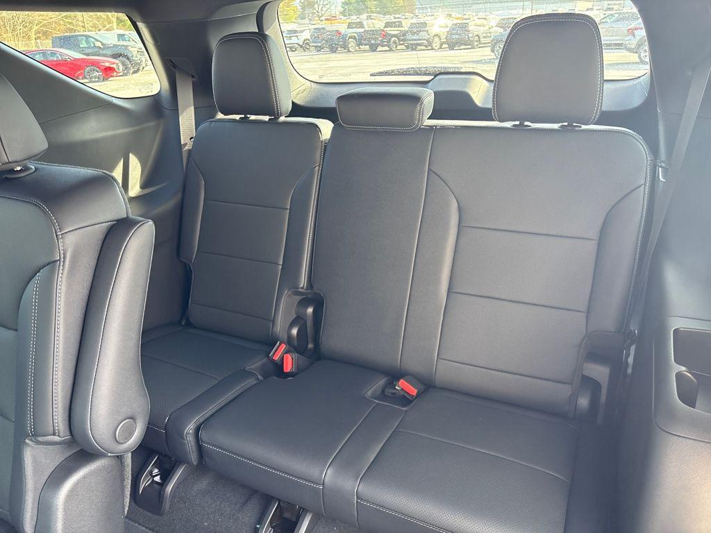 new 2026 Chevrolet Traverse car, priced at $39,705