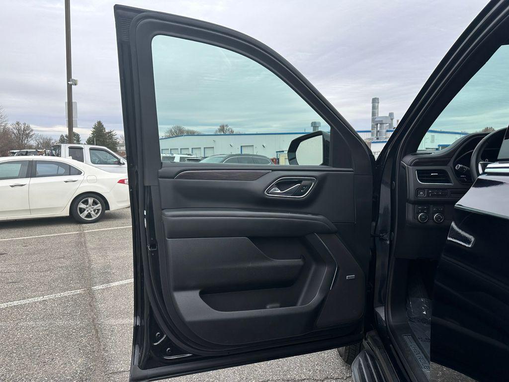 used 2024 Chevrolet Tahoe car, priced at $45,995