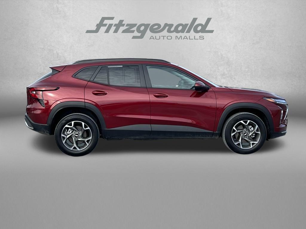 used 2025 Chevrolet Trax car, priced at $20,395