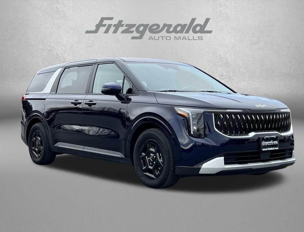 used 2024 Kia Carnival car, priced at $29,895