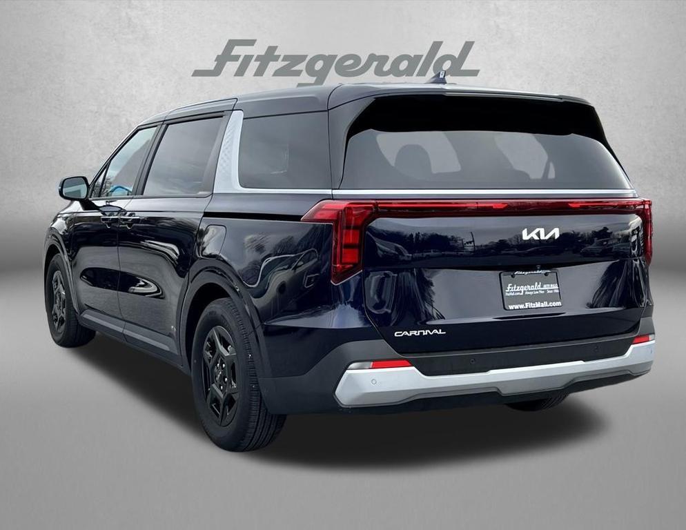used 2024 Kia Carnival car, priced at $29,895