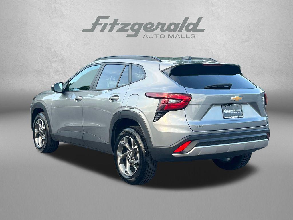 used 2025 Chevrolet Trax car, priced at $22,694
