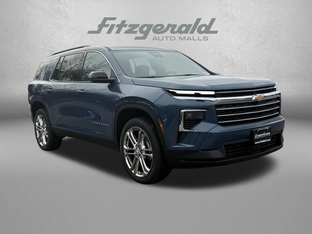 new 2026 Chevrolet Traverse car, priced at $50,570
