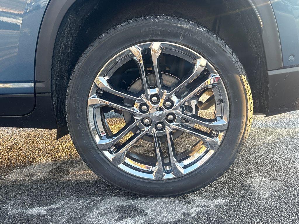 new 2026 Chevrolet Traverse car, priced at $50,070