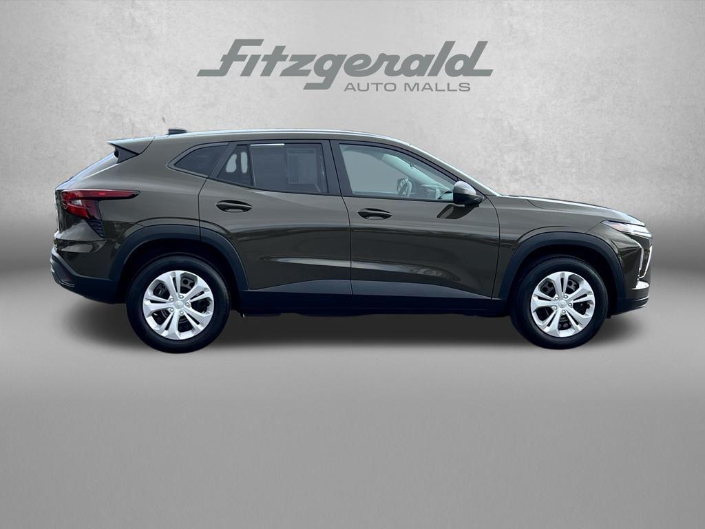 used 2024 Chevrolet Trax car, priced at $21,995