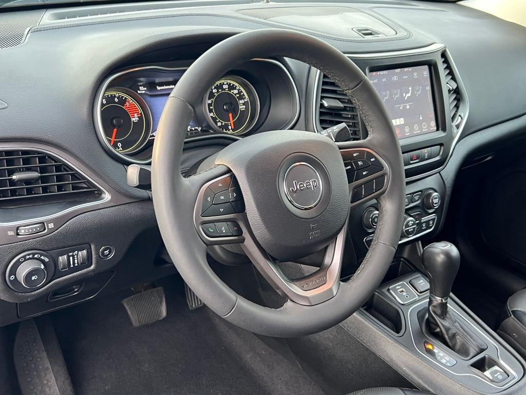 used 2022 Jeep Cherokee car, priced at $20,395