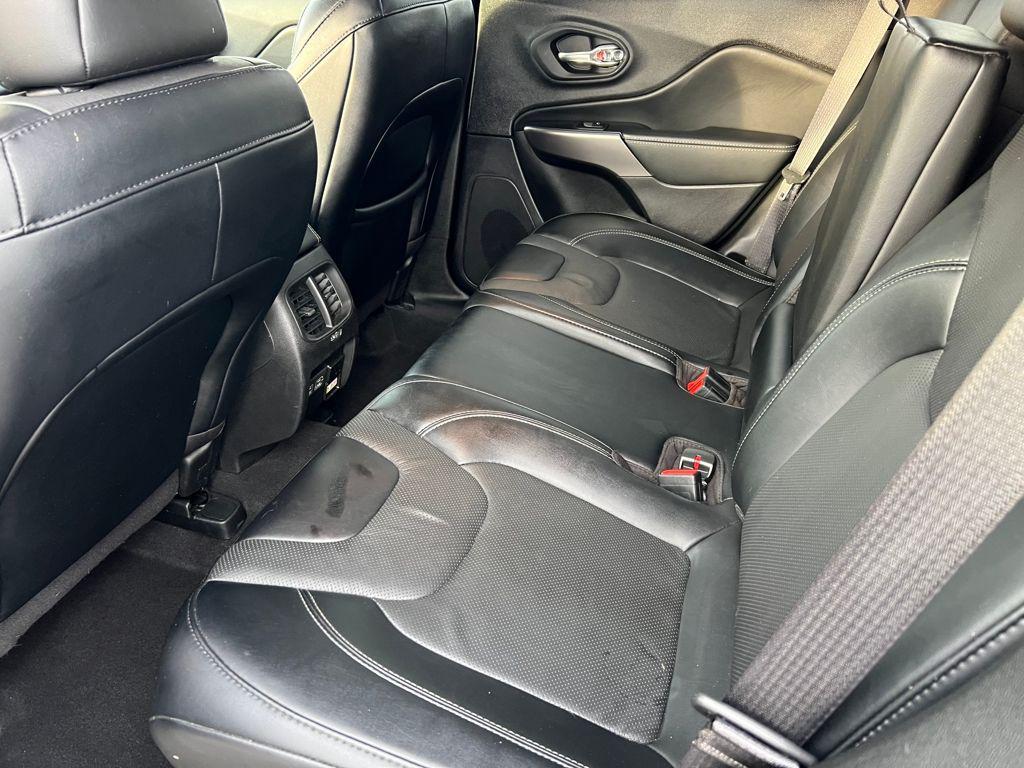 used 2022 Jeep Cherokee car, priced at $20,395