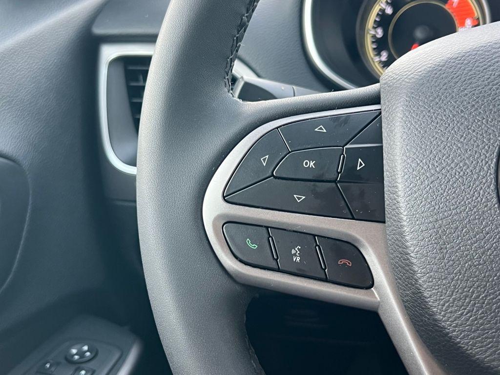 used 2022 Jeep Cherokee car, priced at $20,395