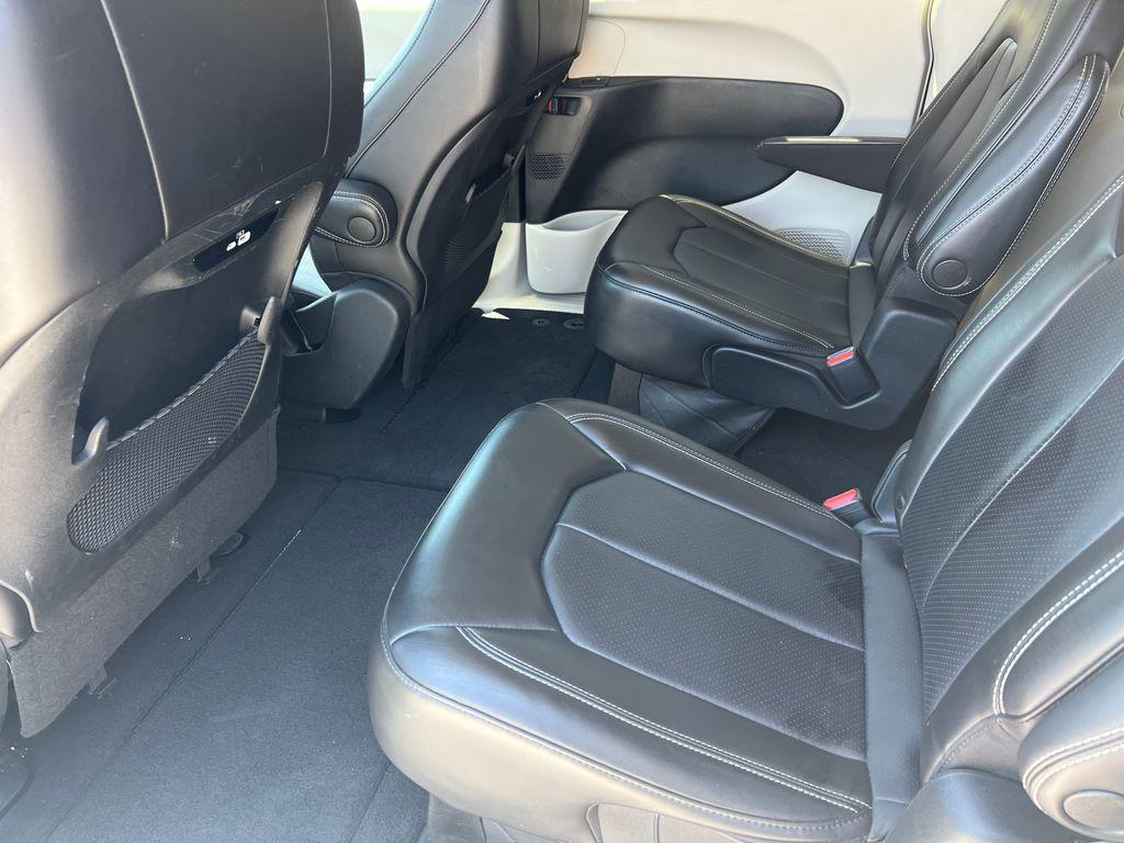 used 2023 Chrysler Pacifica car, priced at $25,594