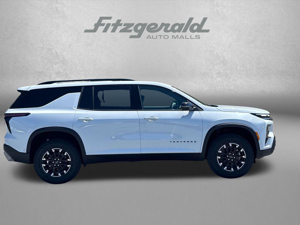 new 2026 Chevrolet Traverse car, priced at $54,121