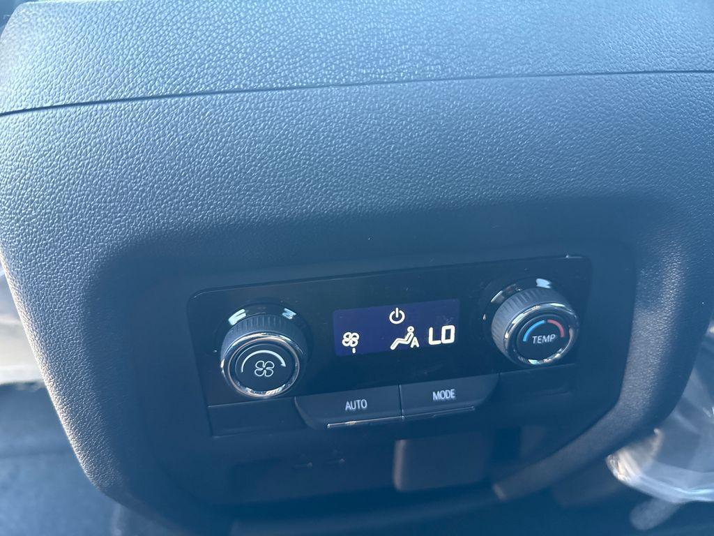 new 2026 Chevrolet Traverse car, priced at $54,121