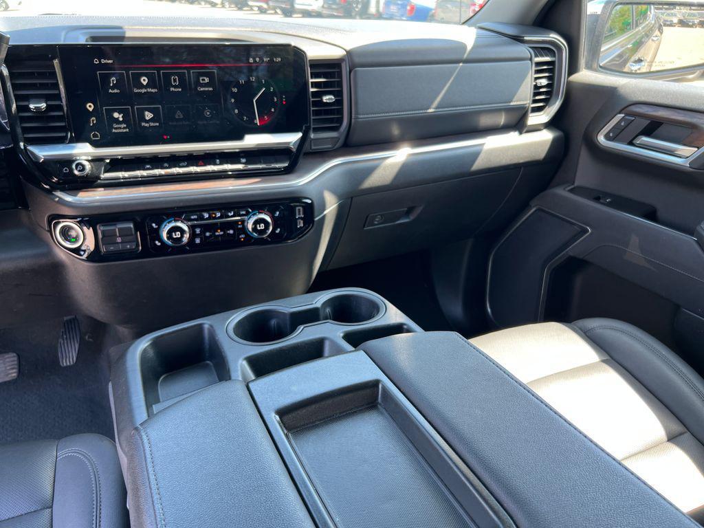 used 2025 GMC Sierra 1500 car, priced at $44,794