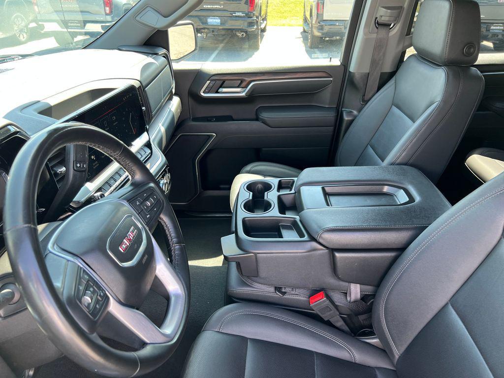 used 2025 GMC Sierra 1500 car, priced at $44,794