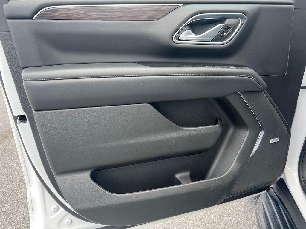 used 2022 Chevrolet Suburban car, priced at $40,794