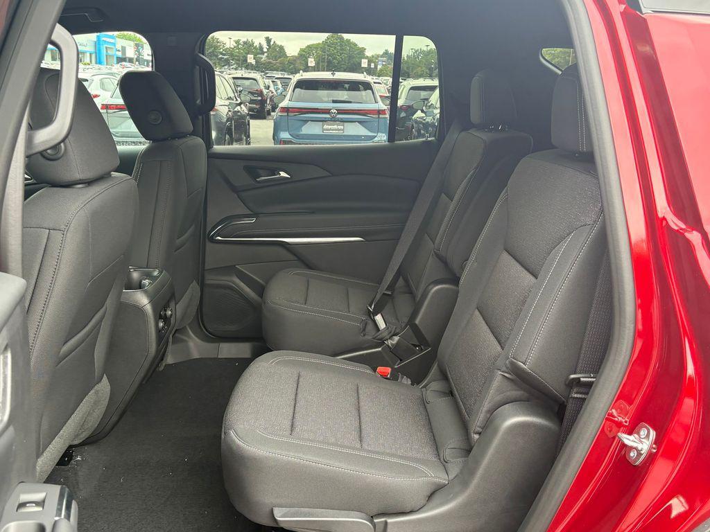 new 2026 Chevrolet Traverse car, priced at $39,521