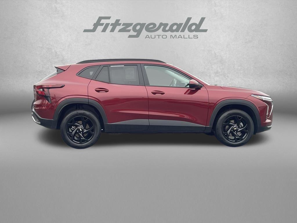 used 2025 Chevrolet Trax car, priced at $20,395