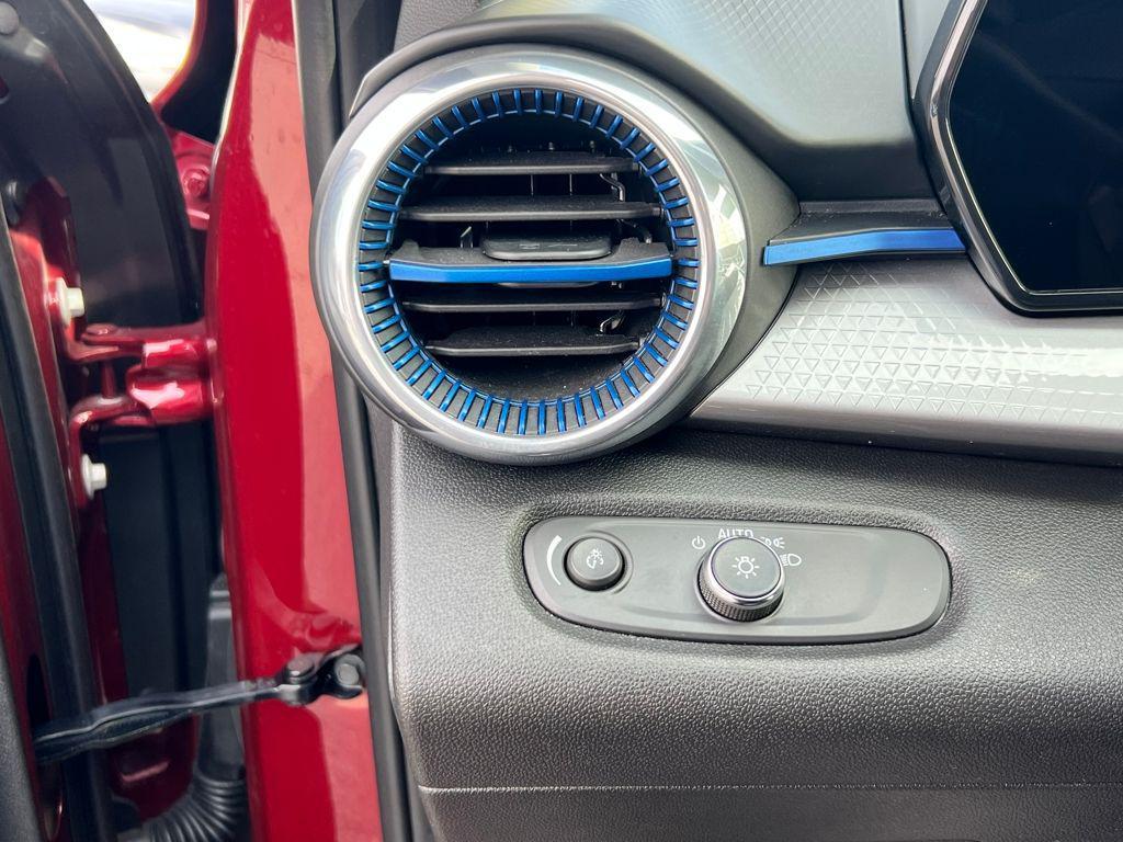 used 2025 Chevrolet Trax car, priced at $20,395