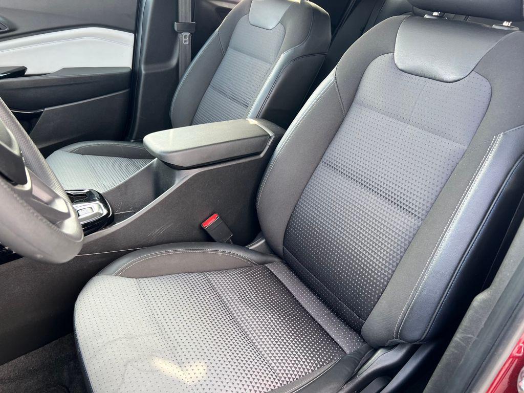 used 2025 Chevrolet Trax car, priced at $20,395