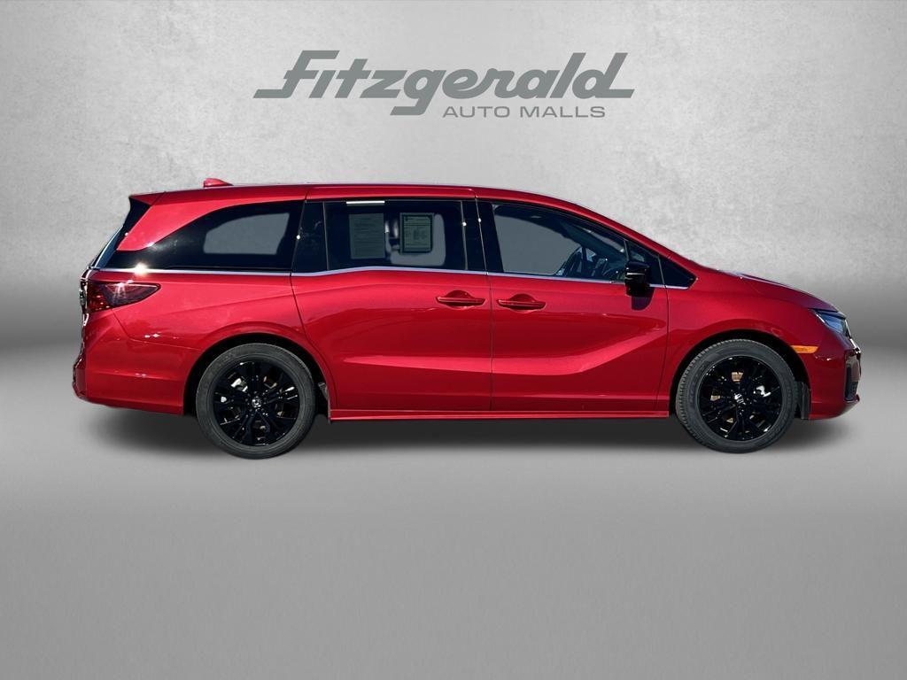 used 2025 Honda Odyssey car, priced at $38,995