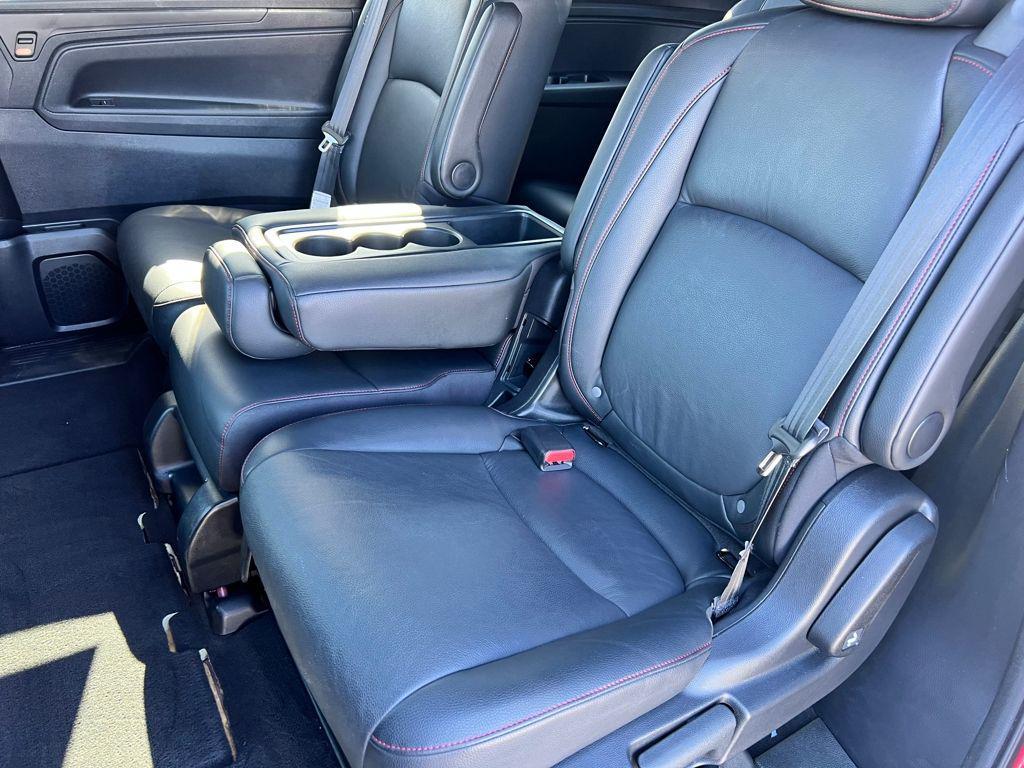 used 2025 Honda Odyssey car, priced at $38,995