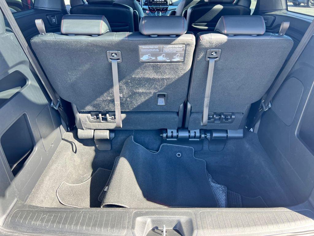 used 2025 Honda Odyssey car, priced at $38,995