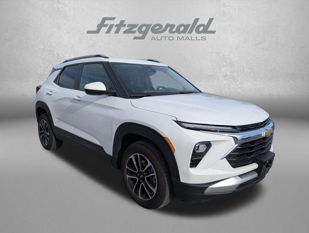 used 2025 Chevrolet TrailBlazer car, priced at $23,895