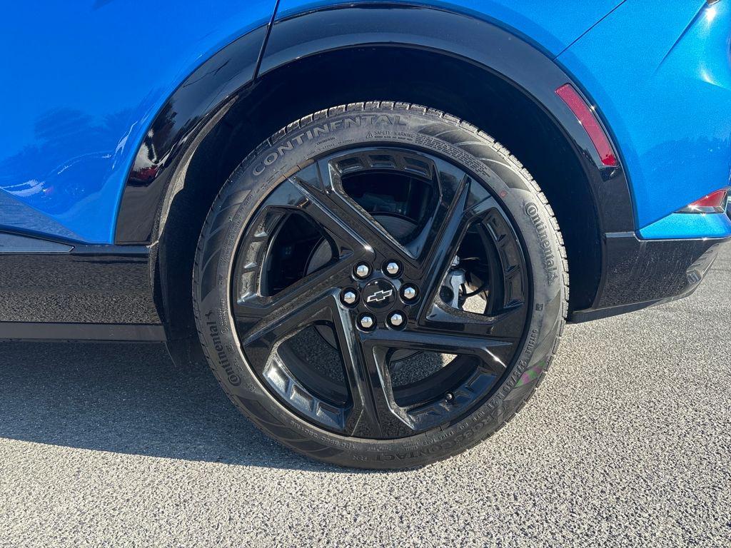 new 2026 Chevrolet Equinox EV car, priced at $32,819