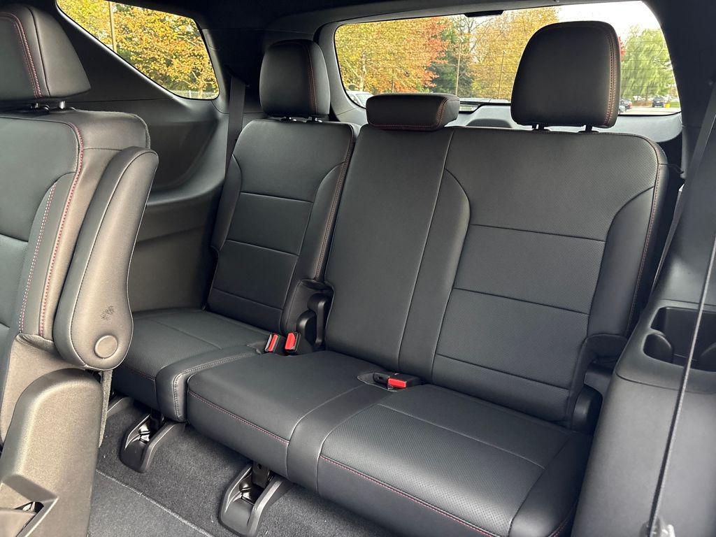 new 2026 Chevrolet Traverse car, priced at $53,860