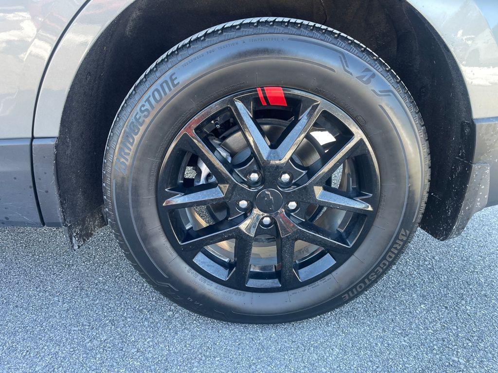 used 2023 Chevrolet Equinox car, priced at $21,895