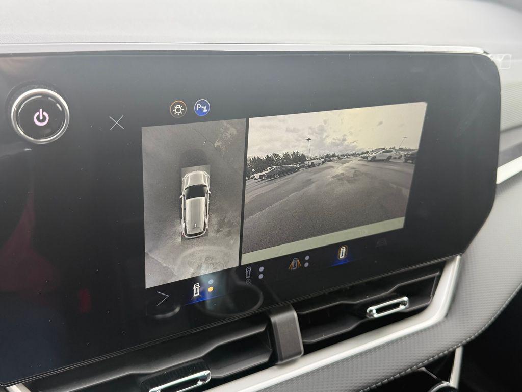 new 2026 Chevrolet Equinox car, priced at $29,984