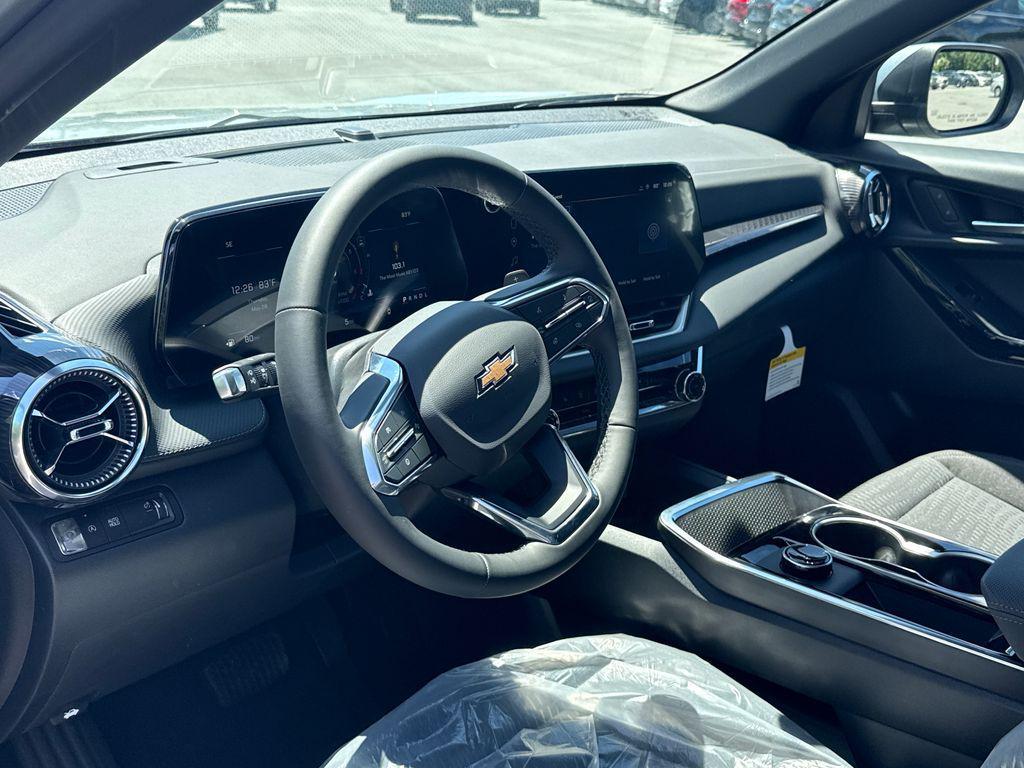 new 2026 Chevrolet Equinox car, priced at $29,825