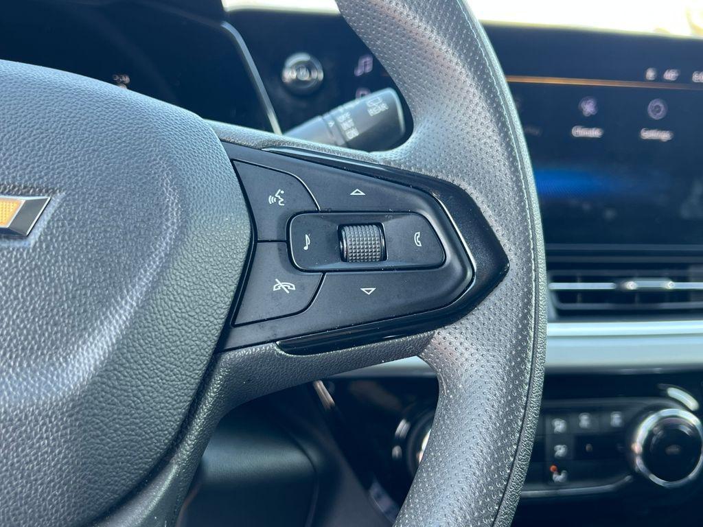 used 2025 Chevrolet Trax car, priced at $20,495