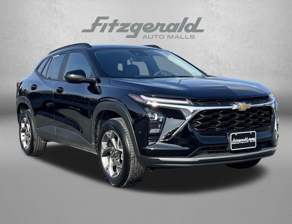 used 2025 Chevrolet Trax car, priced at $20,795