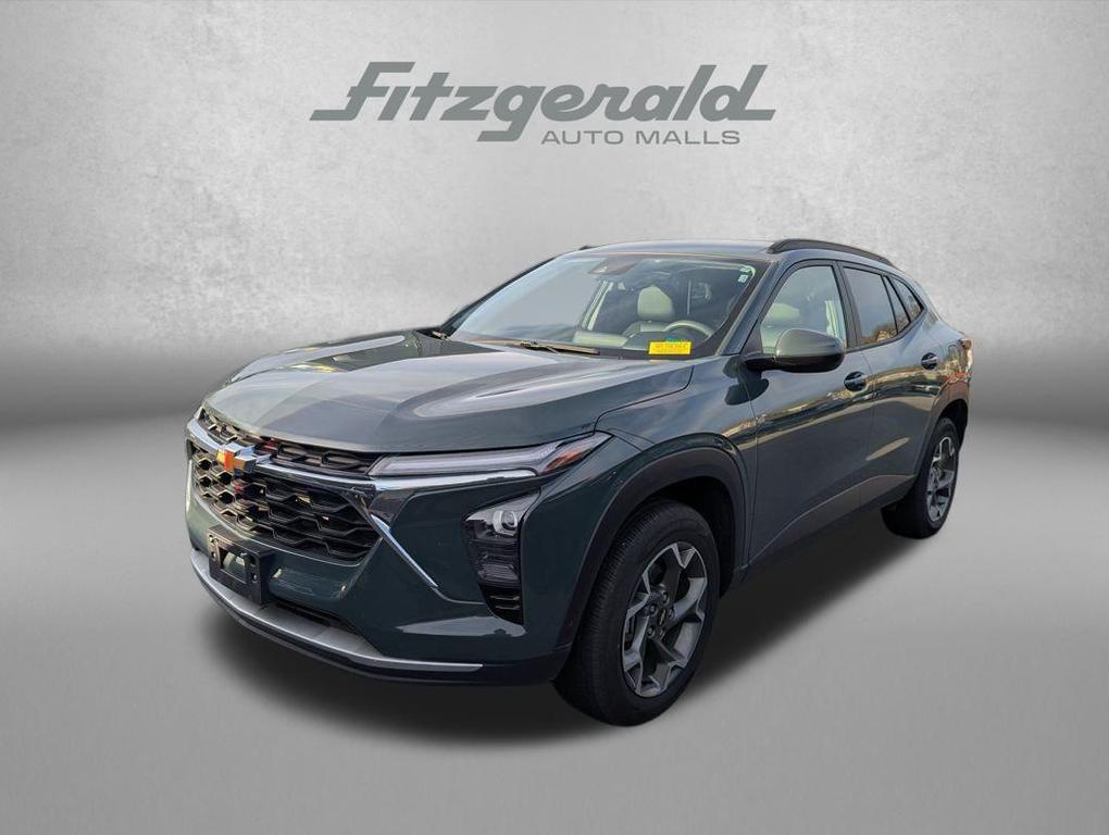 used 2025 Chevrolet Trax car, priced at $19,895