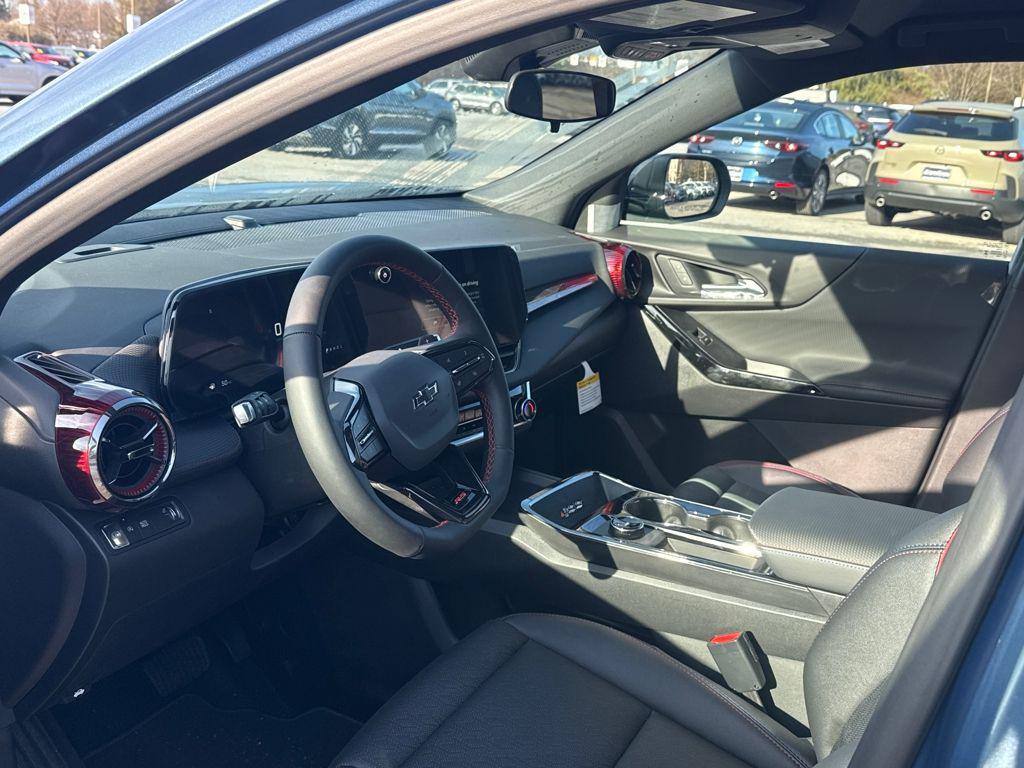 new 2026 Chevrolet Equinox car, priced at $33,303