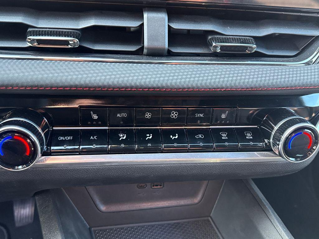 new 2026 Chevrolet Equinox car, priced at $33,303