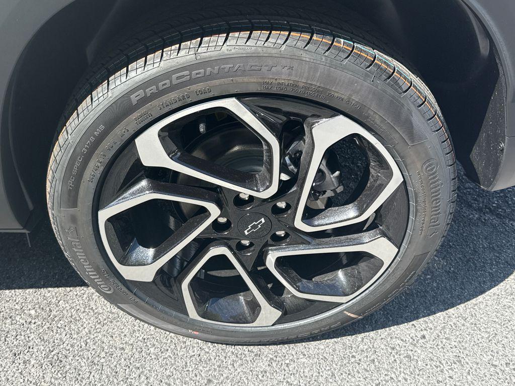 new 2026 Chevrolet Trax car, priced at $25,162